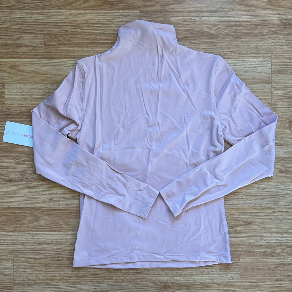 Yogalicious Zenley Evelyn Mockneck Top ✨ Size L - Picture 2 of 7